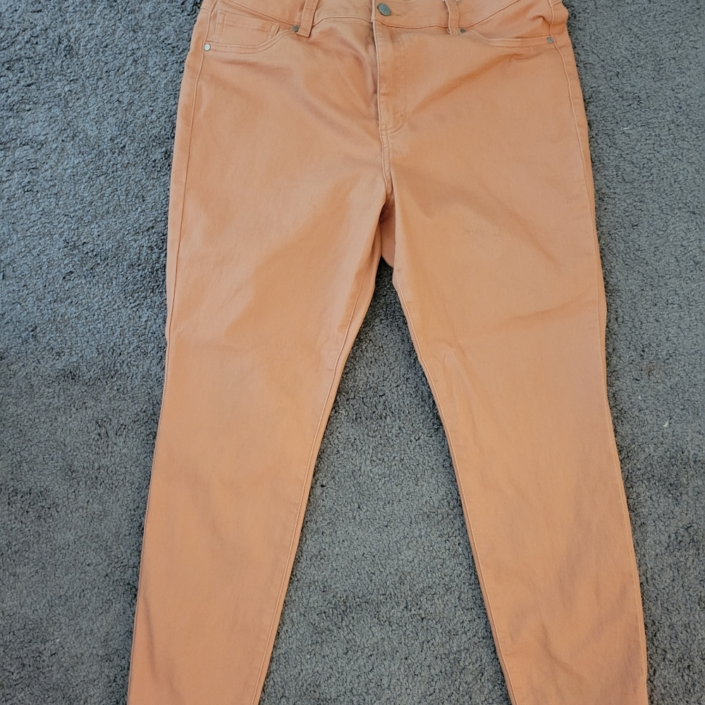 Peachy skinny D. Jeans size 14